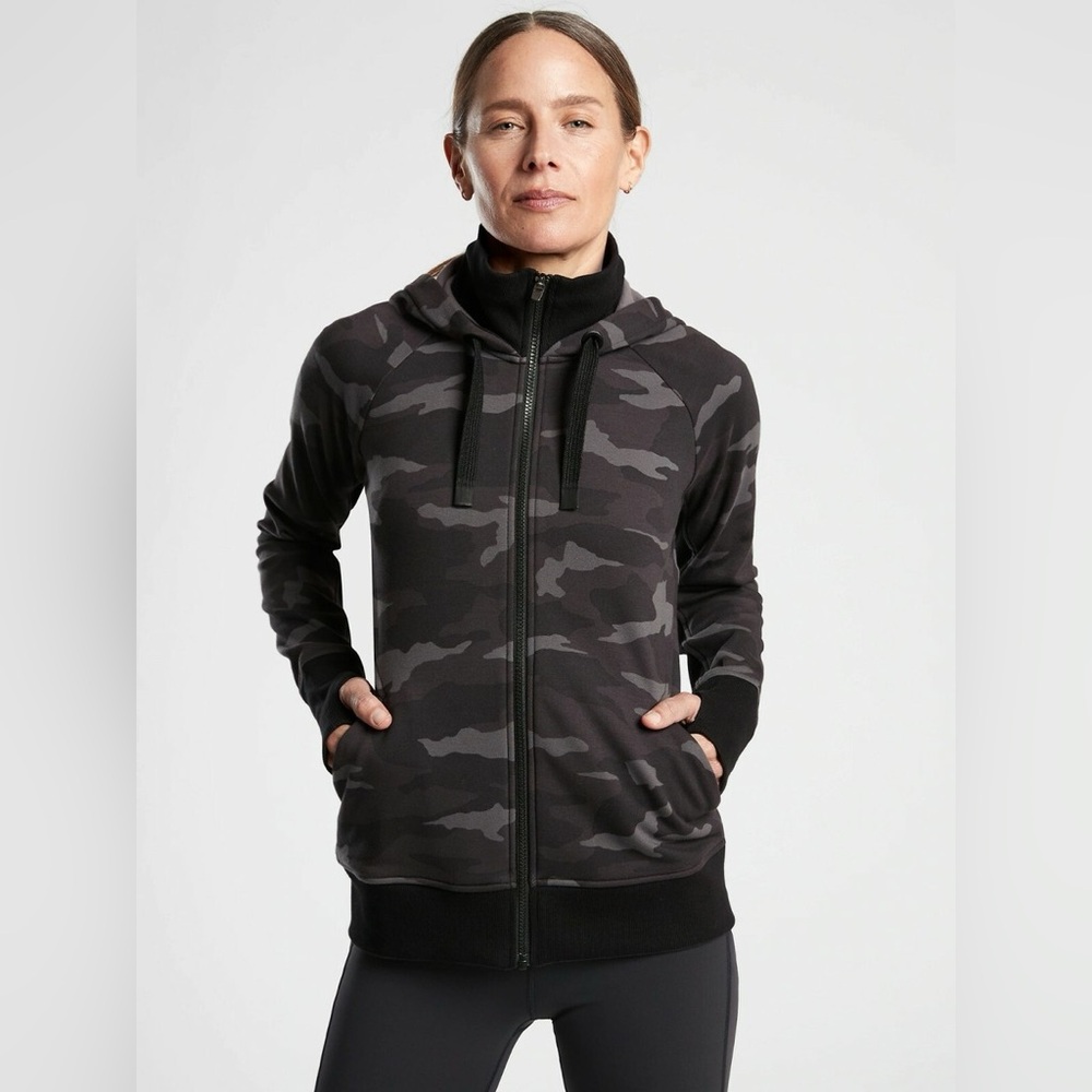Athleta Triumph Printed Hoodie in Camo
